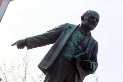 Суд обязал администрацию поселения отреставрировать памятник Ленину на Кубани