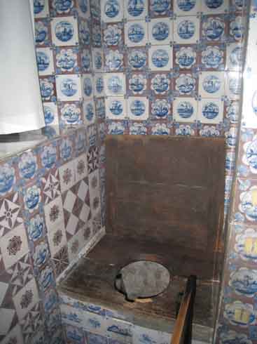 Постыдная тема или несколько слов о туалетах монаршьих особ. Постыдная тема или несколько слов о туалетах монаршьих особ. гигиена