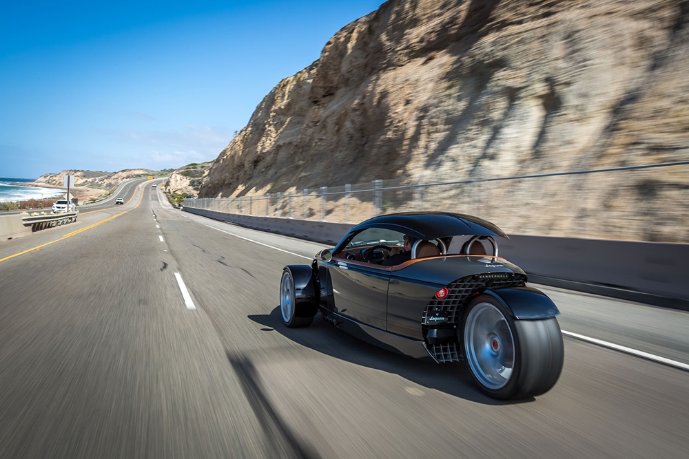 Work motors. Vanderhall Laguna 2017. Vanderhall трицикл. Вандерхолл Лагуна машина. Vanderhall Laguna Roadster.