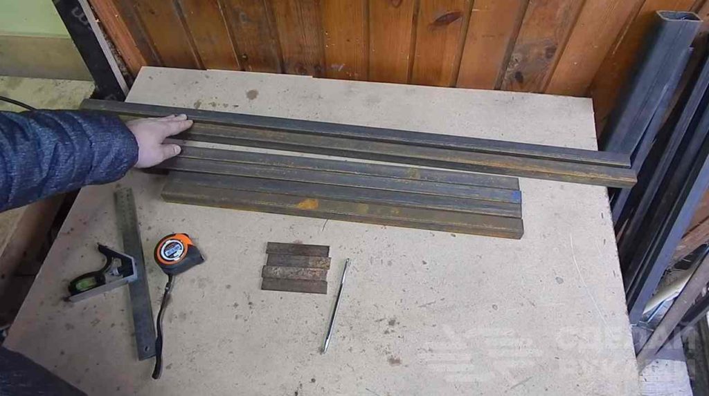 Раскладная полка для хранения автомобильных покрышек Раскладная полка для хранения автомобильных покрышек самоделкин