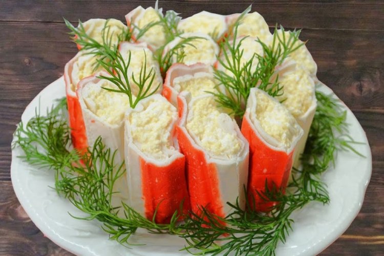 20 быстрых и вкусных закусок на 8 Марта понадобится, чеснока, Нарежь, натри, сыром, Отвари, зубчика, нарежь, специиПриготовление, терке, твердого, Смешай, выложи, чеснок, орехи, смешай, орехов, майонезом, отправь, вместе