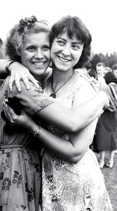 Советская мода 50-х: стиляги, "труженицы" и Диор 