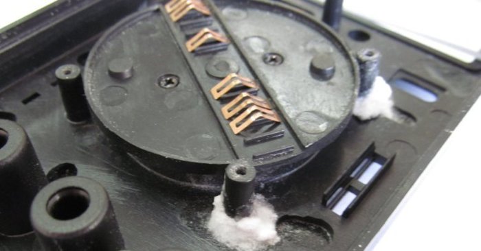 Копеечное средство, которое позволит провести в автомобиле экстренный ремонт Копеечное средство, которое позволит провести в автомобиле экстренный ремонт автомобили,ремонт,советы