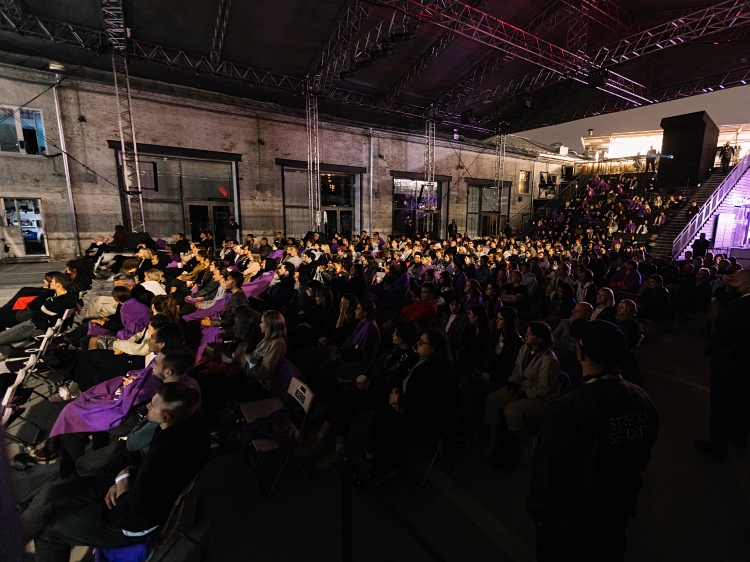 Александра Ревенко, Александр Кузнецов и другие на премьере фильма "Побочный эффект" на "Стрелке" Александра Ревенко, Александр Кузнецов и другие на премьере фильма "Побочный эффект" на "Стрелке" Кино,Кино