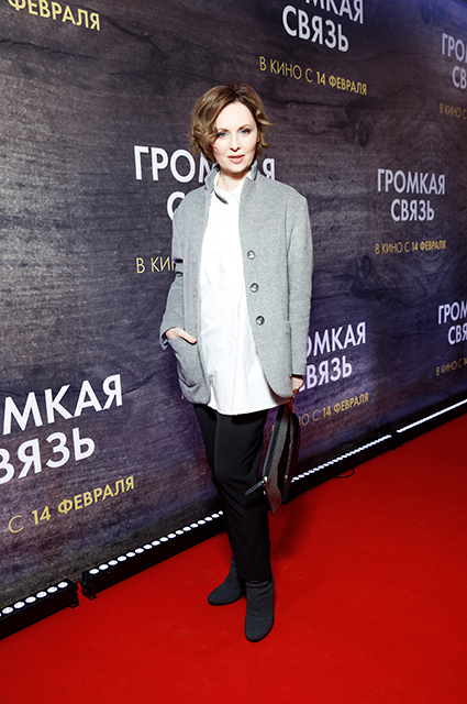 Надежда Оболенцева и Резо Гигинеишвили, Мария Миронова и другие на премьере фильма "Громкая связь" Надежда Оболенцева и Резо Гигинеишвили, Мария Миронова и другие на премьере фильма "Громкая связь" Светская жизнь