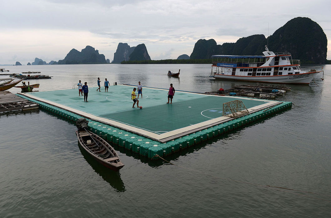 Необычные футбольные поля из разных стран мира Необычные футбольные поля из разных стран мира путешествия