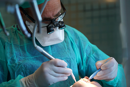 Стоматолог предупредил о пожелтении зубов при слишком тщательной чистке