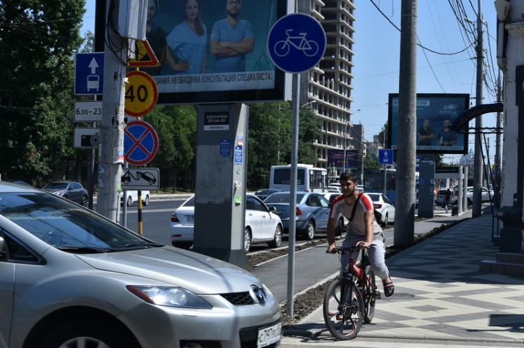 Когда покатится город: есть ли будущее у велодорожек в Краснодаре?