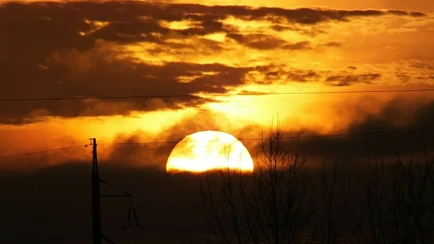 Ученые заявили, что вспышки на Солнце могут отразиться на работе веба