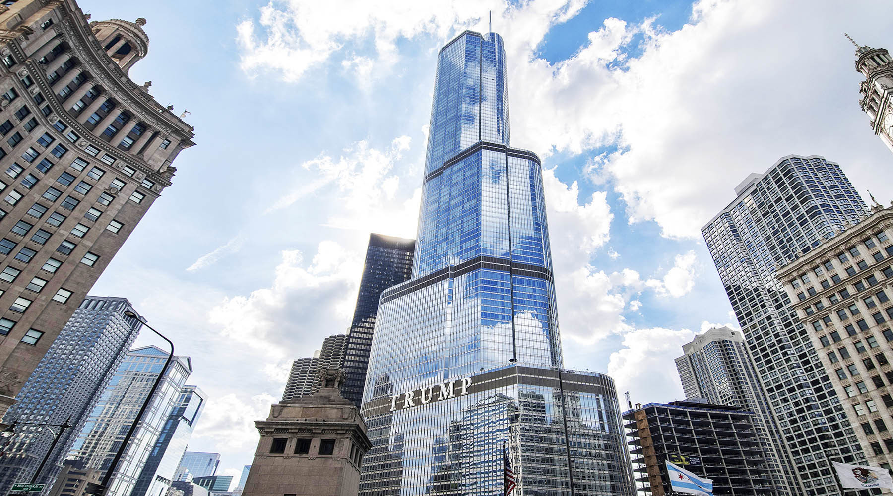 Trump tower. Трамп Тауэр Чикаго. Башня Трампа в Чикаго. Международная гостиница и башня Трампа (Торонто). Трамп Тауэр в Киеве.