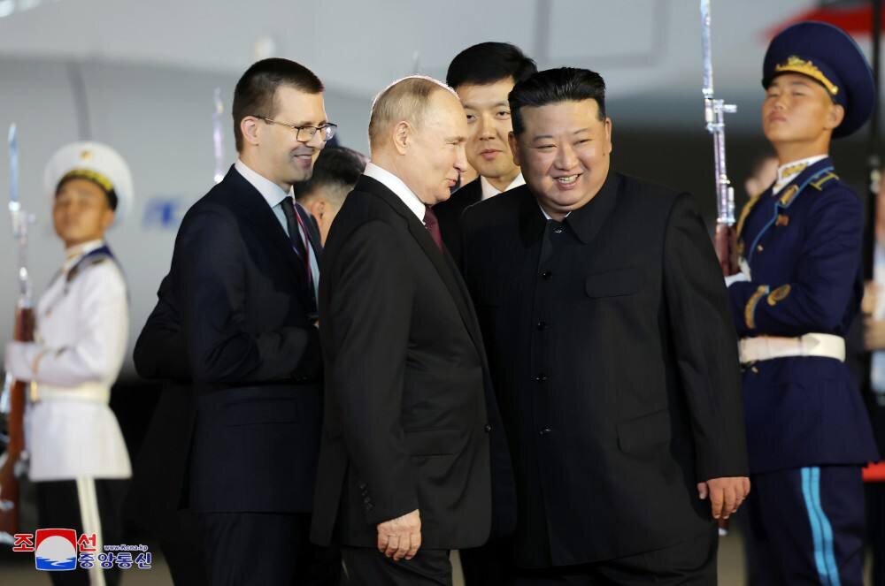 Визит Президента России Владимира Путина в Северную Корею можно без пафоса и натяжек назвать триумфальным.-5