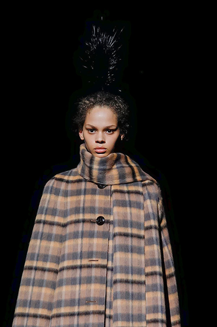 Неделя моды в Нью-Йорке: Джиджи Хадид, Шейлин Вудли, Катя Клэп и другие на показе Marc Jacobs осень-зима 2019/2020 Новости моды