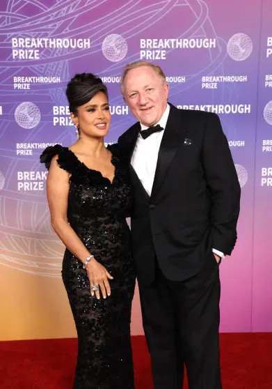 Сальма Хайек и Франсуа Анри-Пино, Мария Шарапова, Энн Хэтэуэй с мужем и Джиджи Хадид на премии Breakthrough Prize Breakthrough, Prize, Images, Мария, Перего, Гейтс, ФрансуаАнри, Хайек, Сальма, Шарапова, Хилтон, супругом, Хэтэуэй, Хадид, Джиджи, науки, Левин, Крудап, Наоми, платье