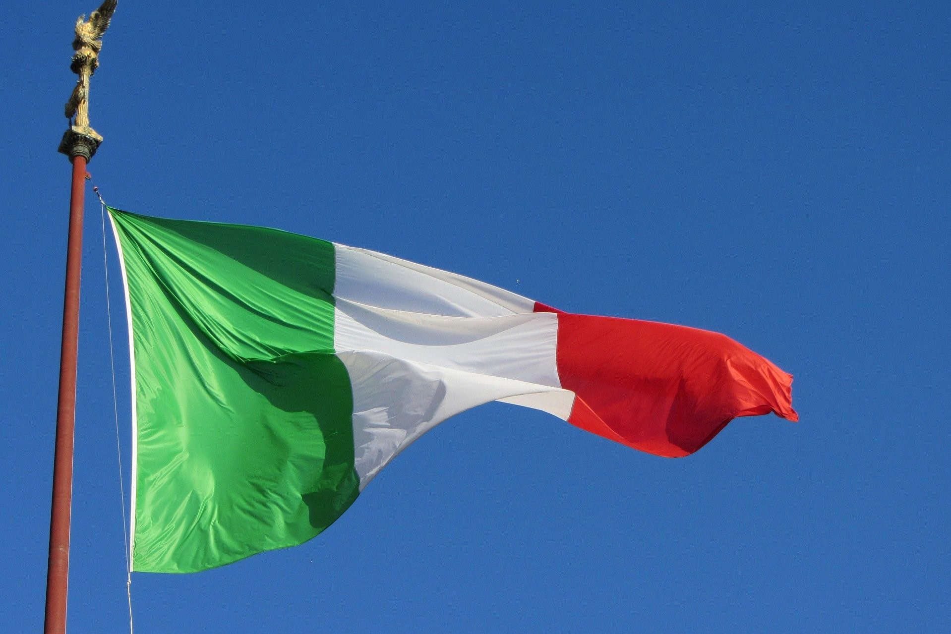 Италия оценила издержки на содержание замороженного имущества россиян Экономика