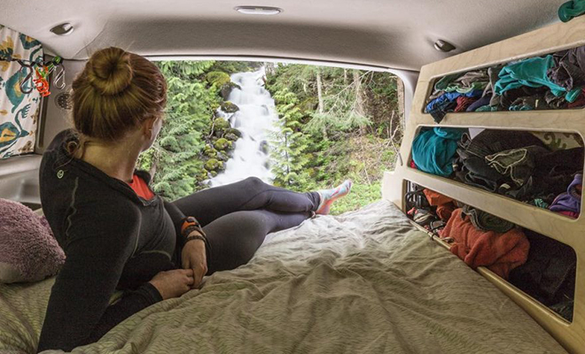 Американка целый год прожила в машине и вместо того, чтобы сидеть в одном городе, ездила по стране и фотографировала Американка целый год прожила в машине и вместо того, чтобы сидеть в одном городе, ездила по стране и фотографировала Культура