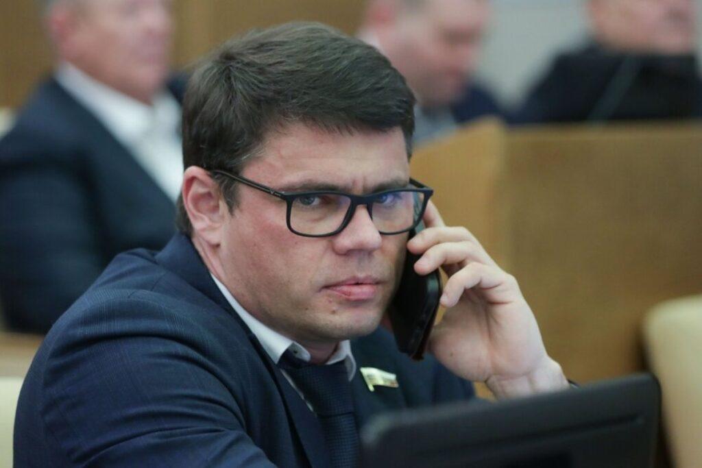 Депутат Боярский опровергает планы по отключению России от глобального интернета