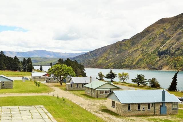 В Новой Зеландии за 1,8 миллиона долларов продается целая деревня путешествия