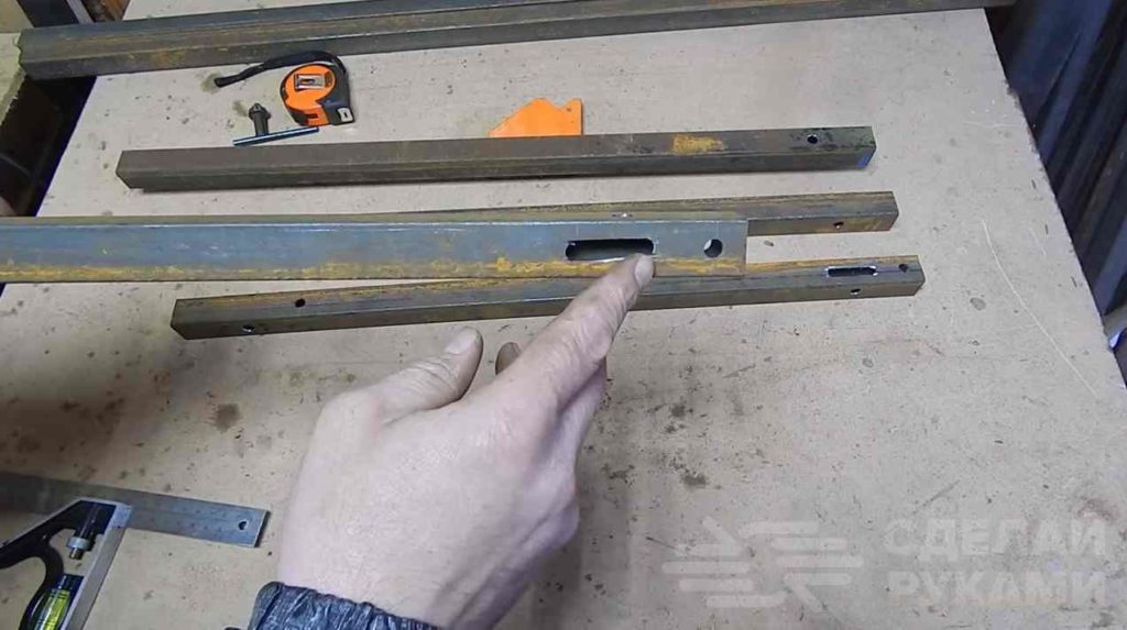 Раскладная полка для хранения автомобильных покрышек Раскладная полка для хранения автомобильных покрышек самоделкин