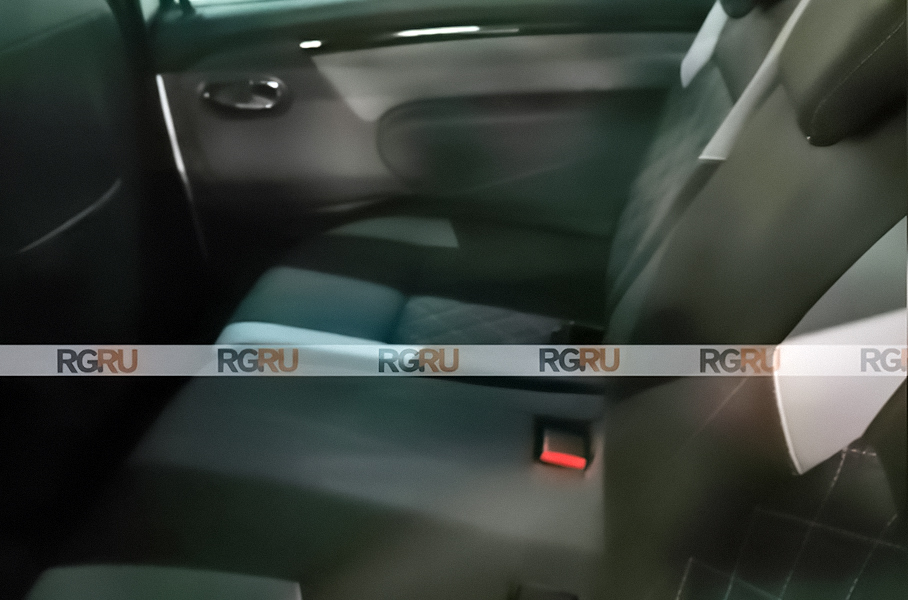 Обновленный Lada Largus: первые «живые» фотографии Новости