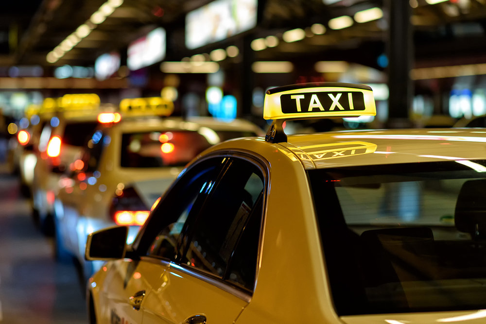 Дептранс назвал основные причины ДТП с такси