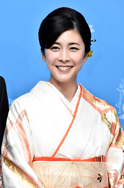 Японская актриса Юко Такуэти скончалась в возрасте 40 лет фильме, Такуэти, также, актриса, Лучшая, Принцесса, пояпонски, Аферисты, снялась, недавно, Совсем, женская, категории, снималась, который, Японской, премию, номинировалась, трижды, период