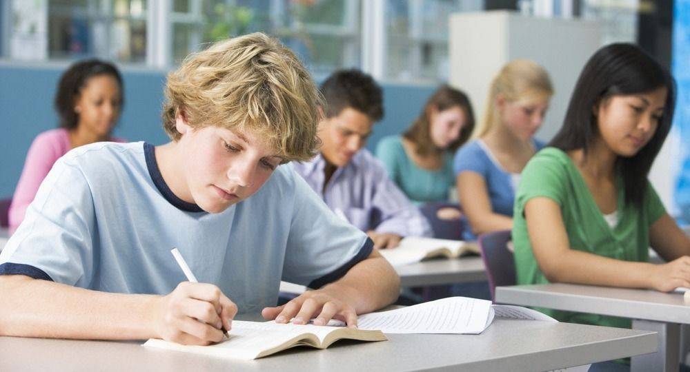 Как “метод зеленой ручки”, который придумали психологи, поможет ребенку стать успешным в будущем