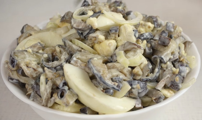 Салат из баклажанов со вкусом грибов: неописуемая вкуснятина