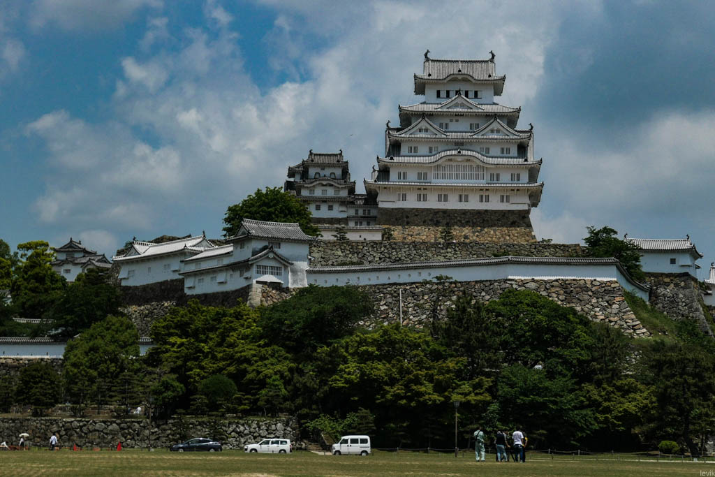 Почему большинство японских замков - новодел?