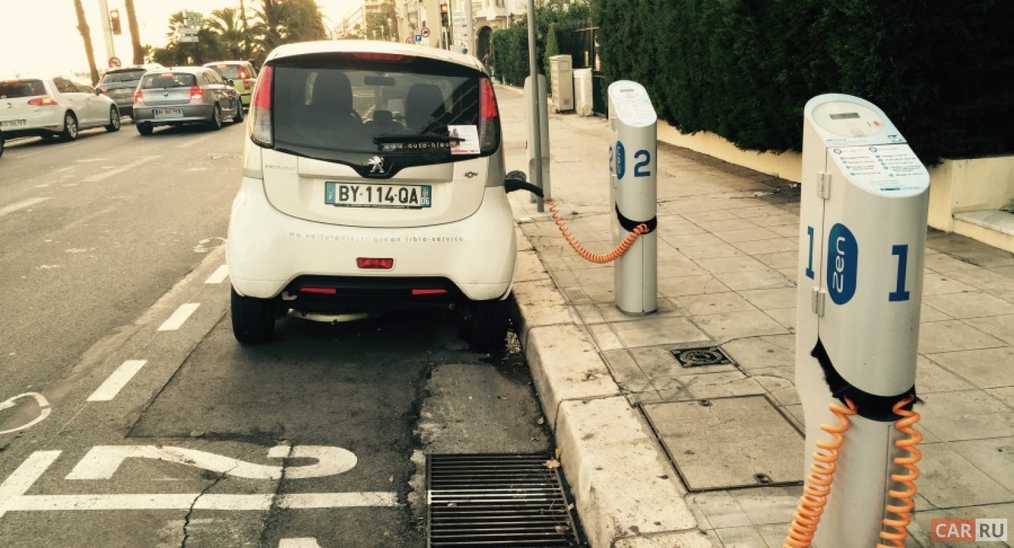 Компания, выпускающая наушники для Apple АirРods, начнёт производство электрокаров