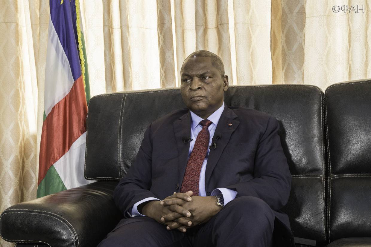 Президент ЦАР обвинил оппозицию в срыве общенационального диалога