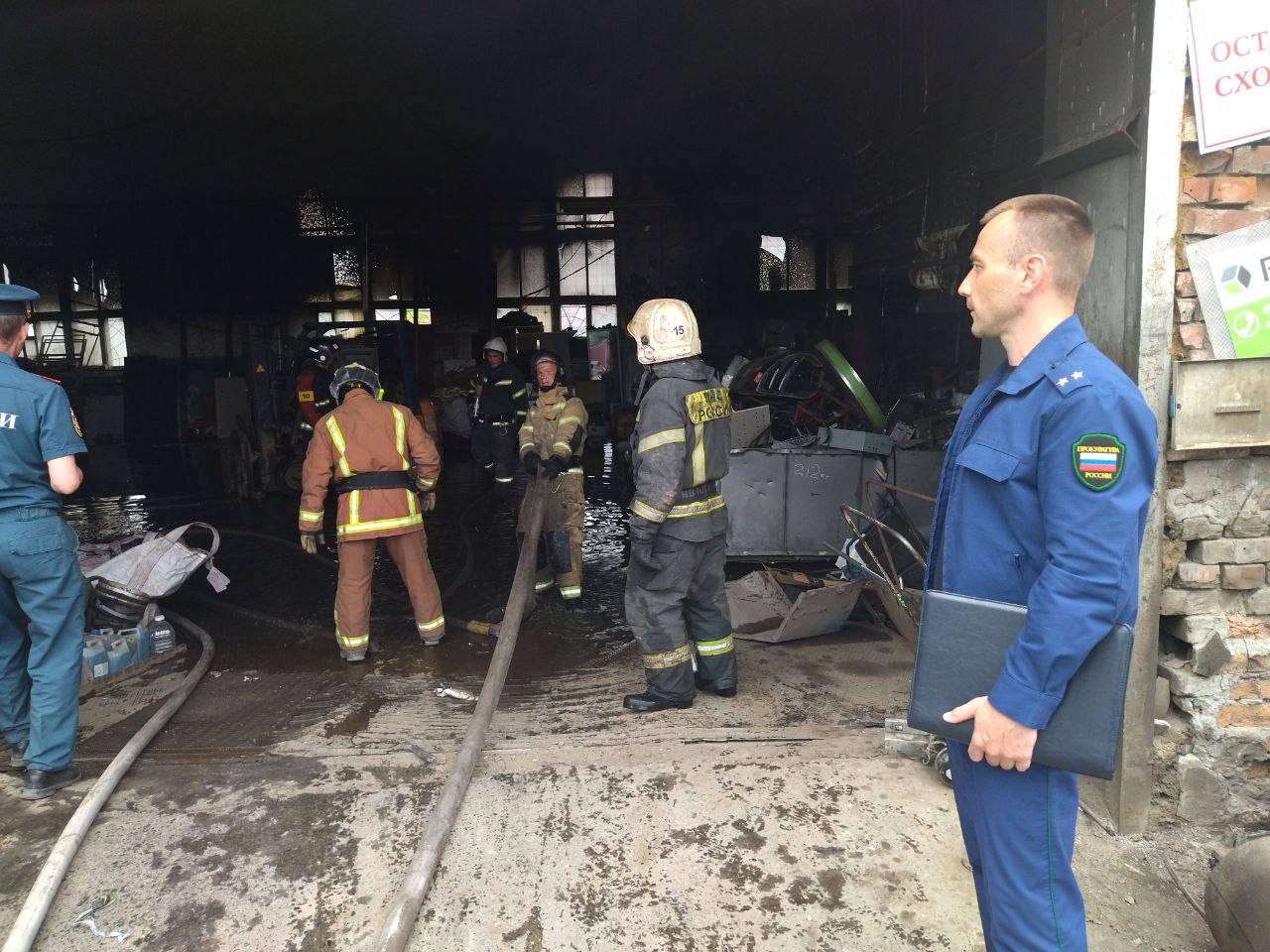 В Новосибирске возбуждено дело после пожара и взрыва с гибелью человека