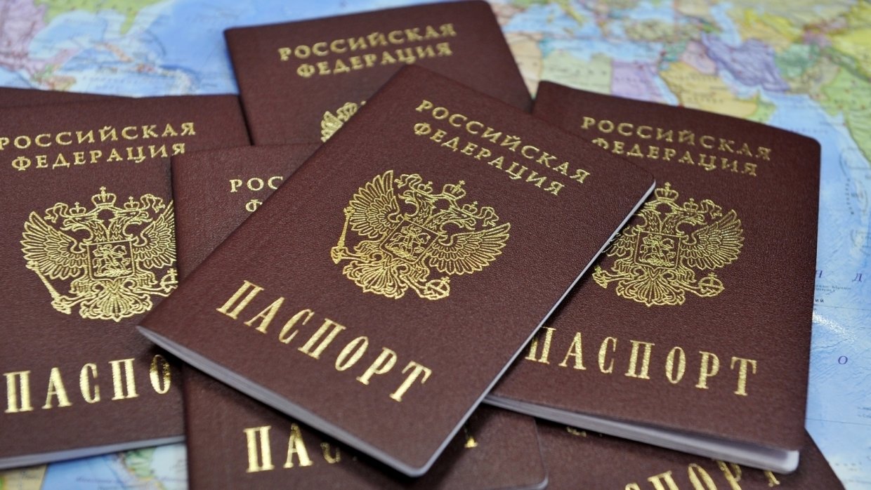 Эксперт рассказал, почему Климкин недоволен выдачей паспортов жителям Донбасса