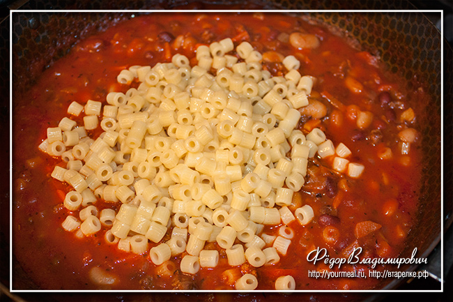 Итальянский густой овощной суп с фаршем, пастой и фасолью итальянская кухня,кулинария,супы
