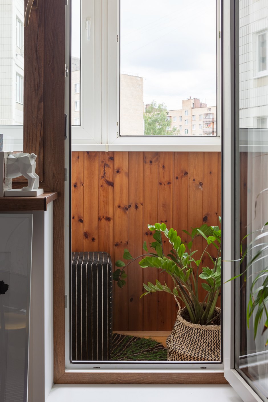 Типовая однушка в доме серии П-44 с отсылкой к Франции и стритфуду Типовая однушка в доме серии П-44 с отсылкой к Франции и стритфуду идеи для дома,интерьер и дизайн