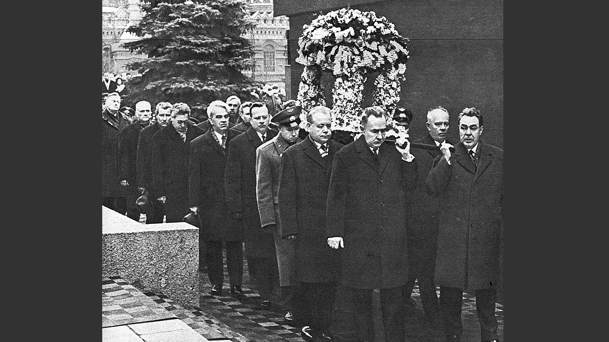 Юрий Гагарин: Истинная гибель Героя Юрий Гагарин: настоящая причина гибели первого космонавта