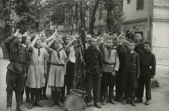 Уникальные фотографии, сделанные в первые годы после Октябрьской революции.