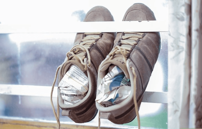 Как избавиться от неприятного запаха в ботинках