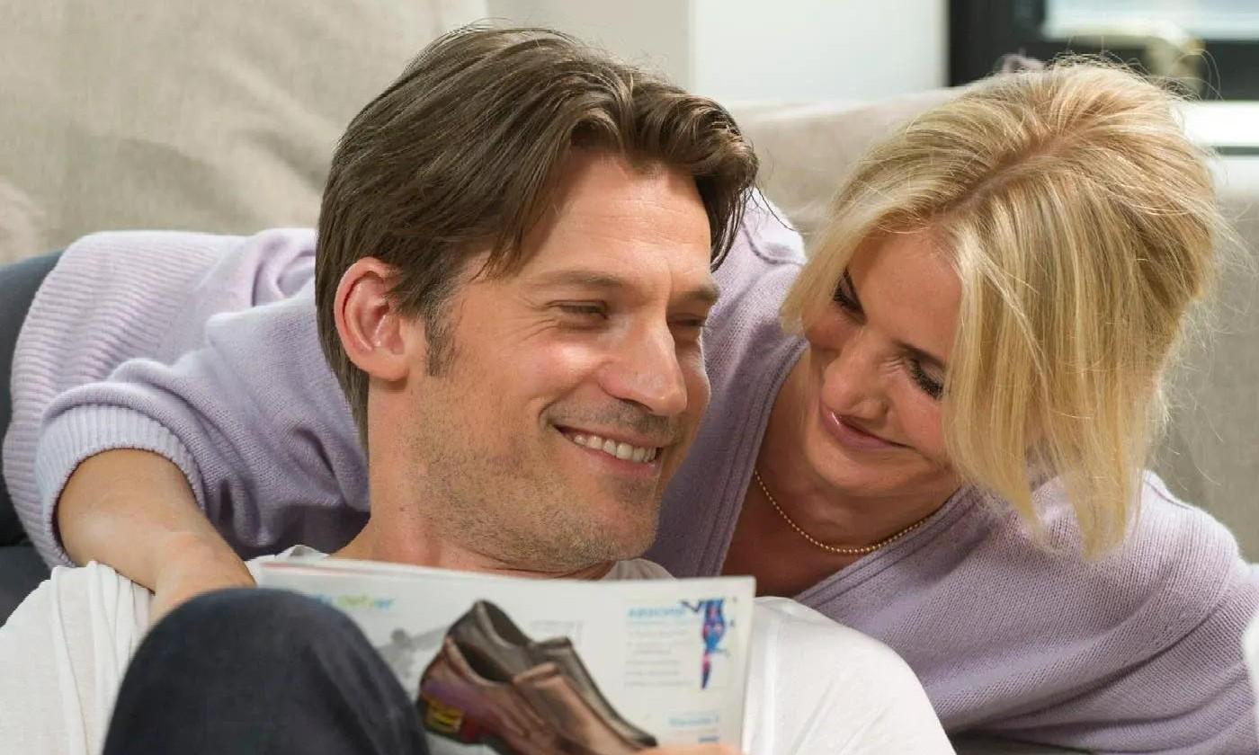 «Подруга флиртует с моим мужем»: Психолог объяснила, почему проблема может быть не в ней