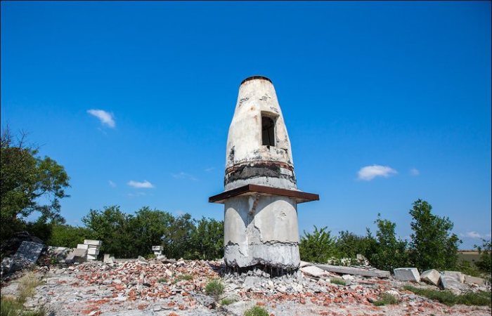 Все, что осталось от уникальной антенны.