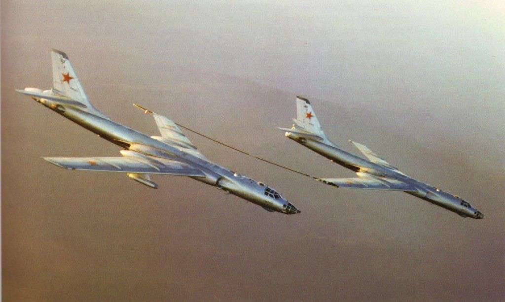 9000 метров до жизни:   уникальный случай из истории дальней авиации СССР Война и мир