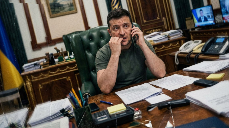 Трамп обвинил Зеленского в срыве мира, а Поплавская дала резкий совет