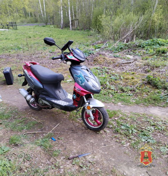 В Тверской области мужчина попытался угнать чужой скутер