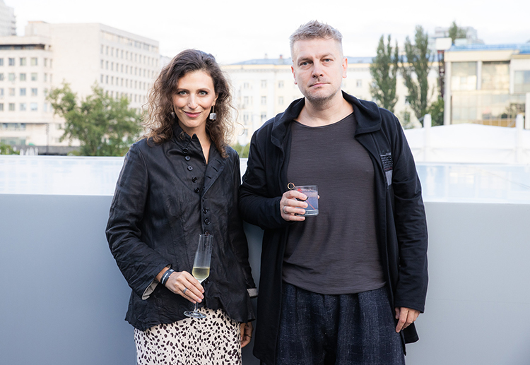 Инга Меладзе с бойфрендом, Ингеборга Дапкунайте и другие гости открытия летнего кинотеатра музея "Гараж" Звезды,Звездные пары