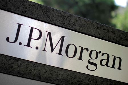 Логотип JPMorgan Chase в Лос-Анджелесе, Калифорния, США, 12 октября 2010 г. REUTERS/Lucy Nicholson