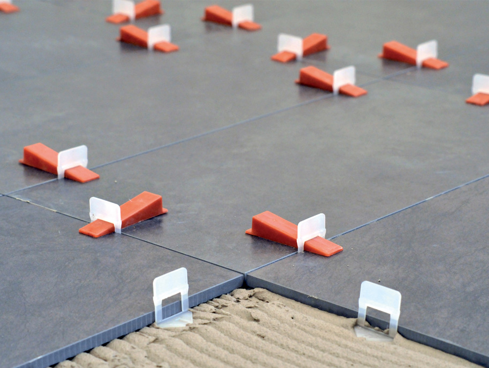 5 признаков того, что ваш плиточник не профессионал очумелые ручки