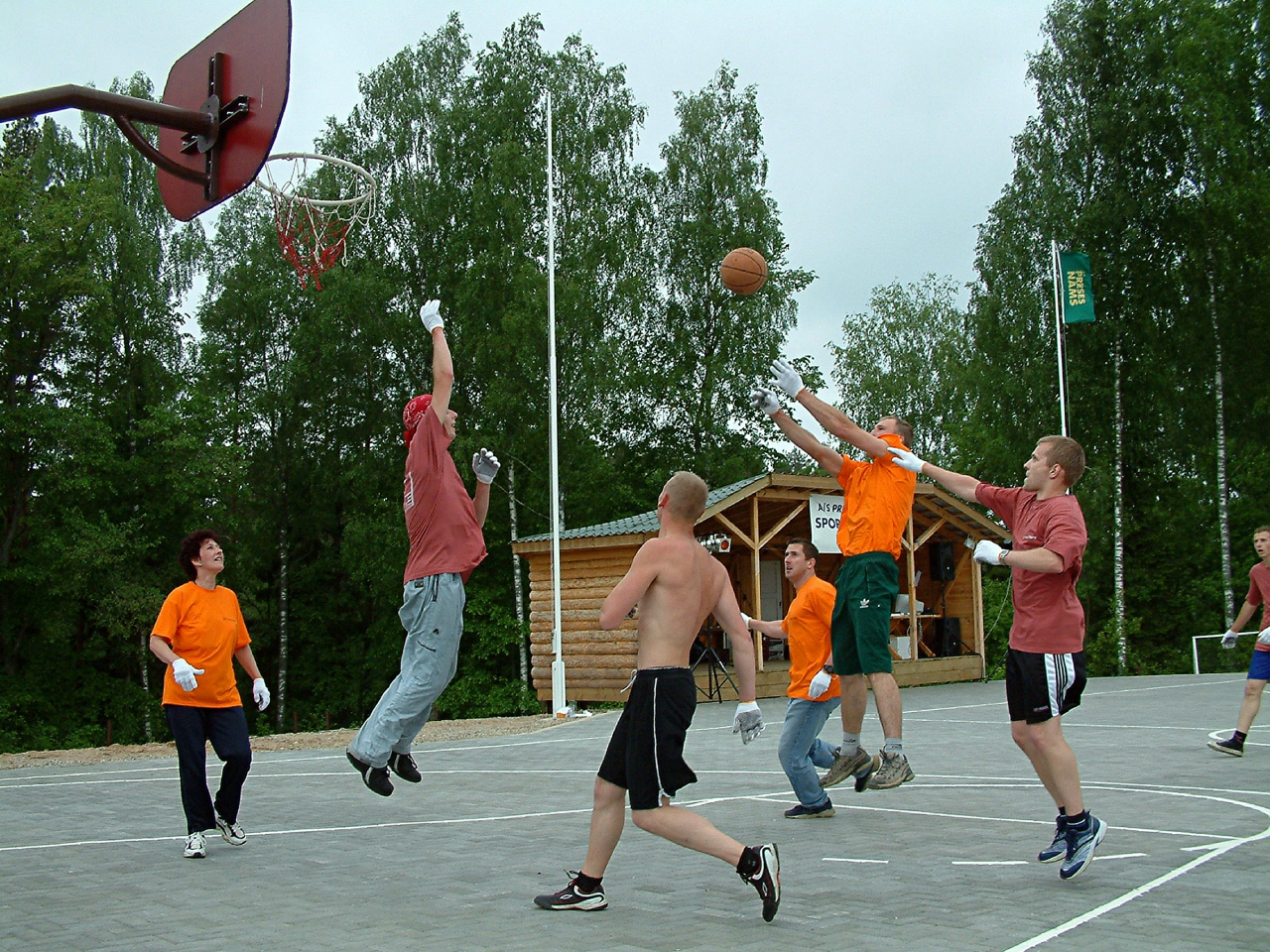 В Центральном парке Владимира вместо скейт-зоны появится баскетбольная площадка