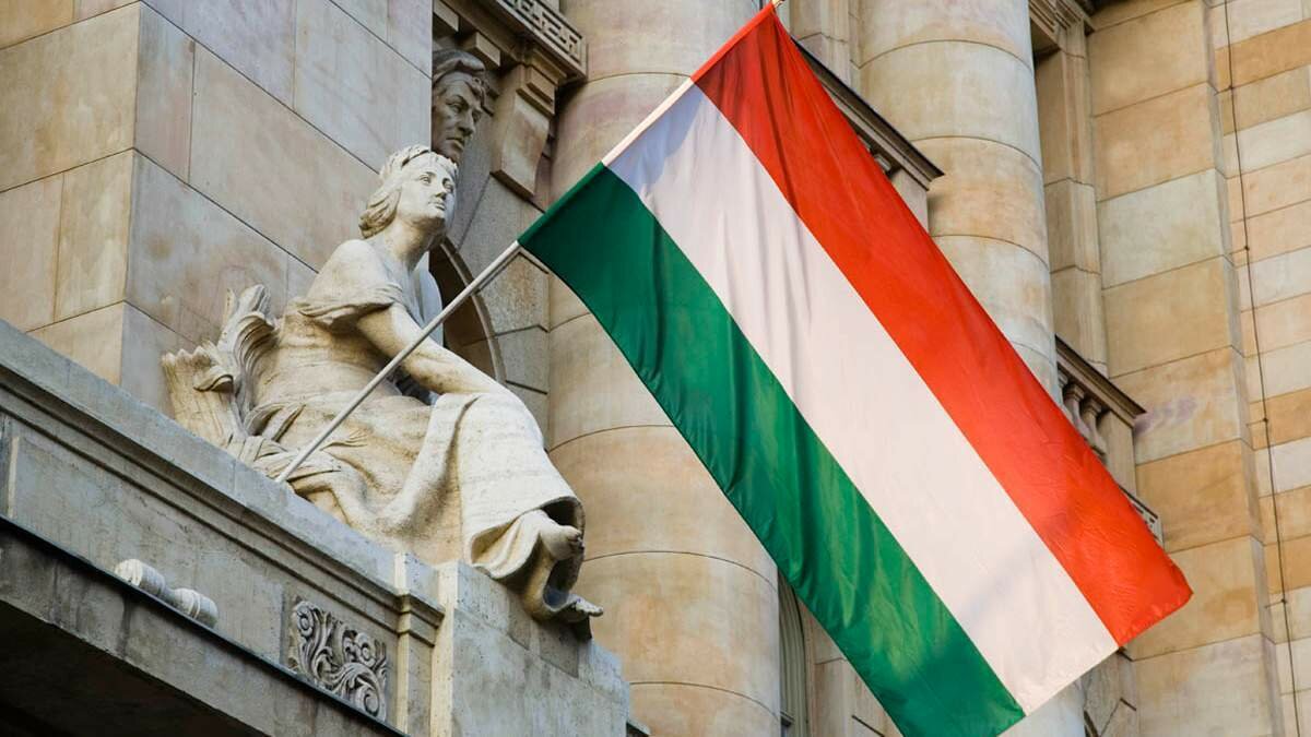 Министр обороны Венгрии считает, что Украина не готова вступить в НАТО Министр обороны Венгрии считает, что Украина не готова вступить в НАТО Венгрии, министр, обороны, Украина, сказал, против, Украины, такое, право, живут, России, сейчас, только, венгров, помогают, нетБерет, говорят, смутное, подозрение, сидят
