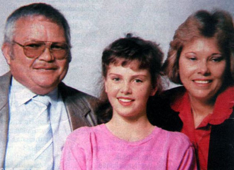 Шарлиз Терон откровенно рассказала об убийстве отца и домогательствах на работе Звезды,Новости о звездах