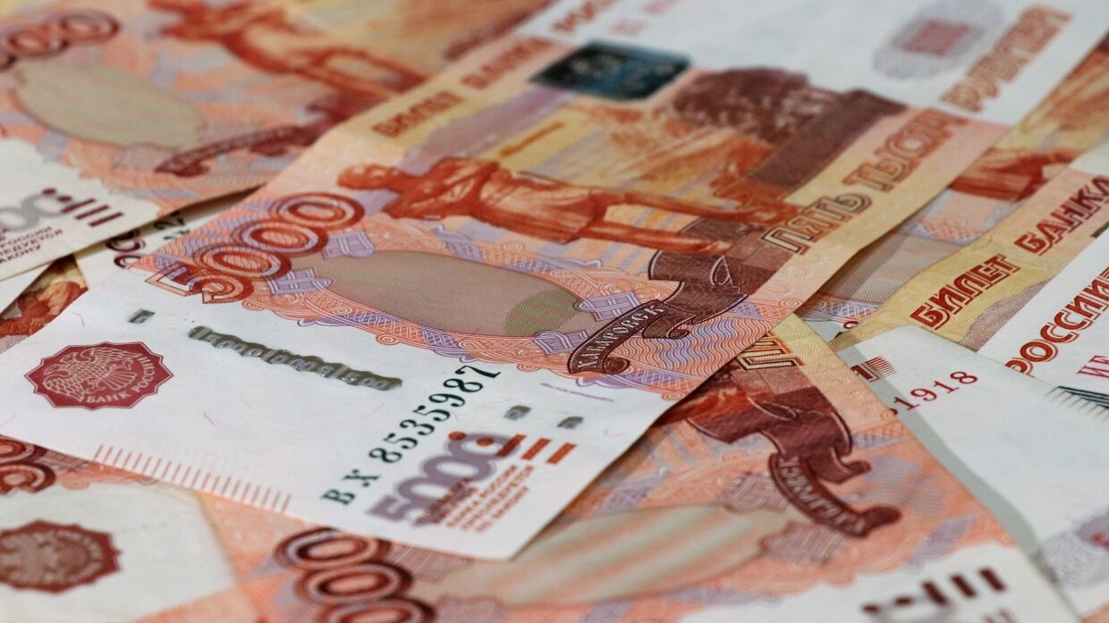 Эксперт назвал популистским предложение Жириновского повысить минимальную зарплату в РФ