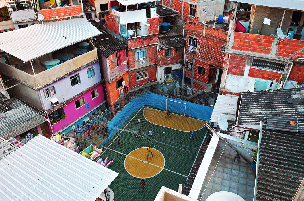 Необычные футбольные поля из разных стран мира Необычные футбольные поля из разных стран мира путешествия